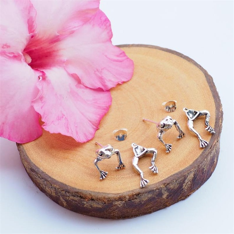 Cute Frog Earrings Animal Gothic Stud Earrings